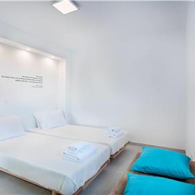 4 bedroom villa with pool and sea view in Perithia, Corfu, sleeps 9